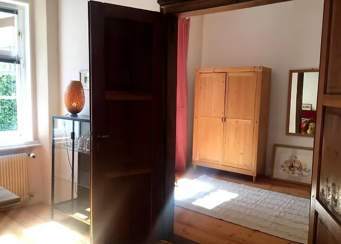 Apartment Schoene Altstadtwohnung Im Herzen Der Stadt Bolzano